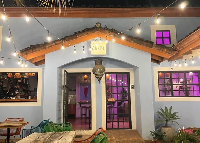 Premium 1bed1bath Mins Walk To *